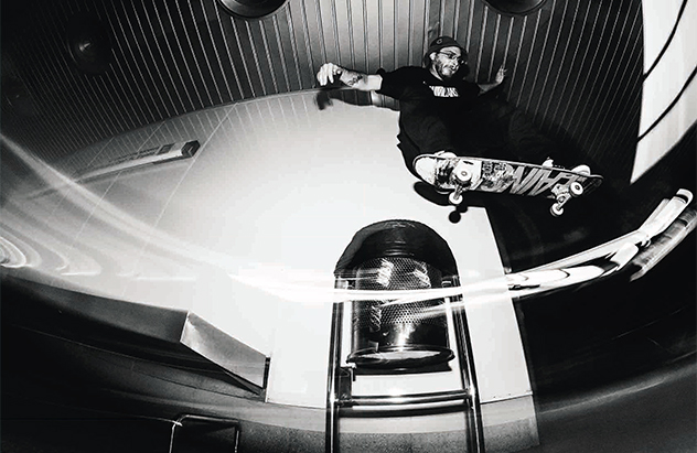 VILLAINS “HOODIE” Entrevista a Hugo Miralles