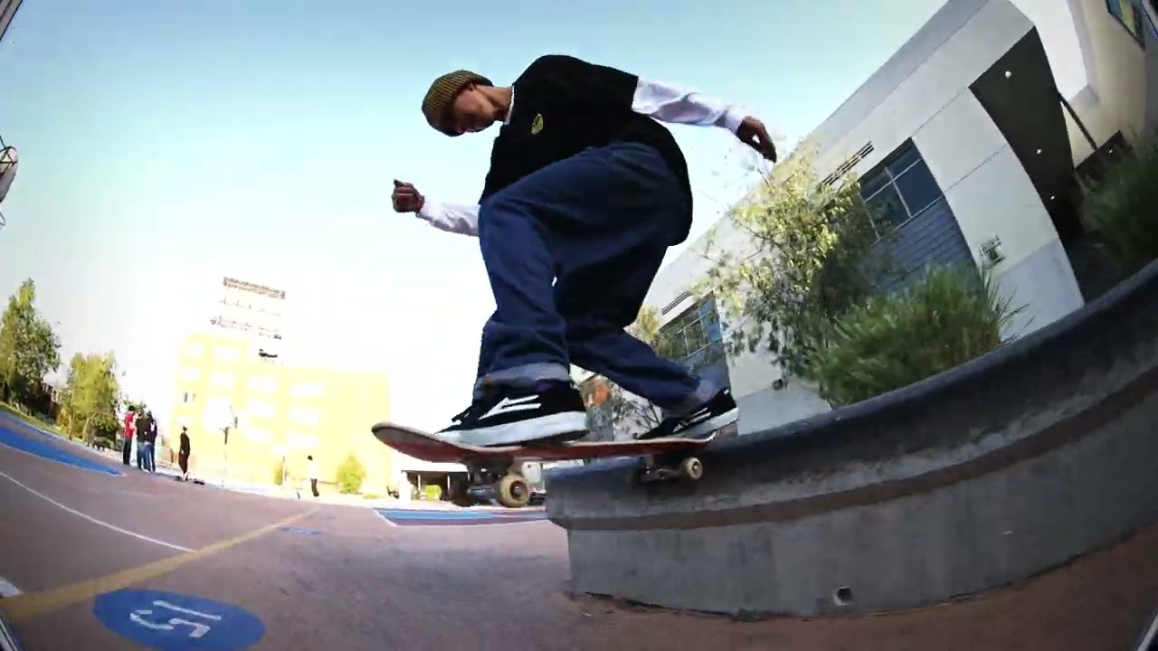 Lakai introduce a Kyonosuke Yamashita