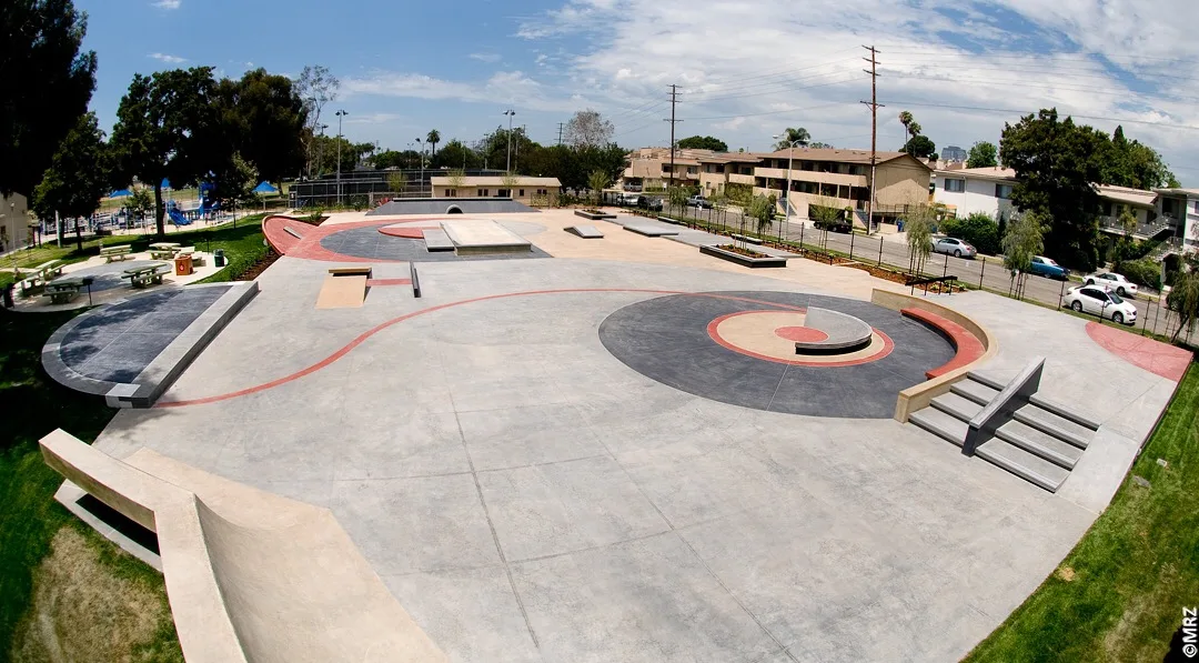 Chris Colbourn y Jordan Maxham machacan la Stoner Plaza