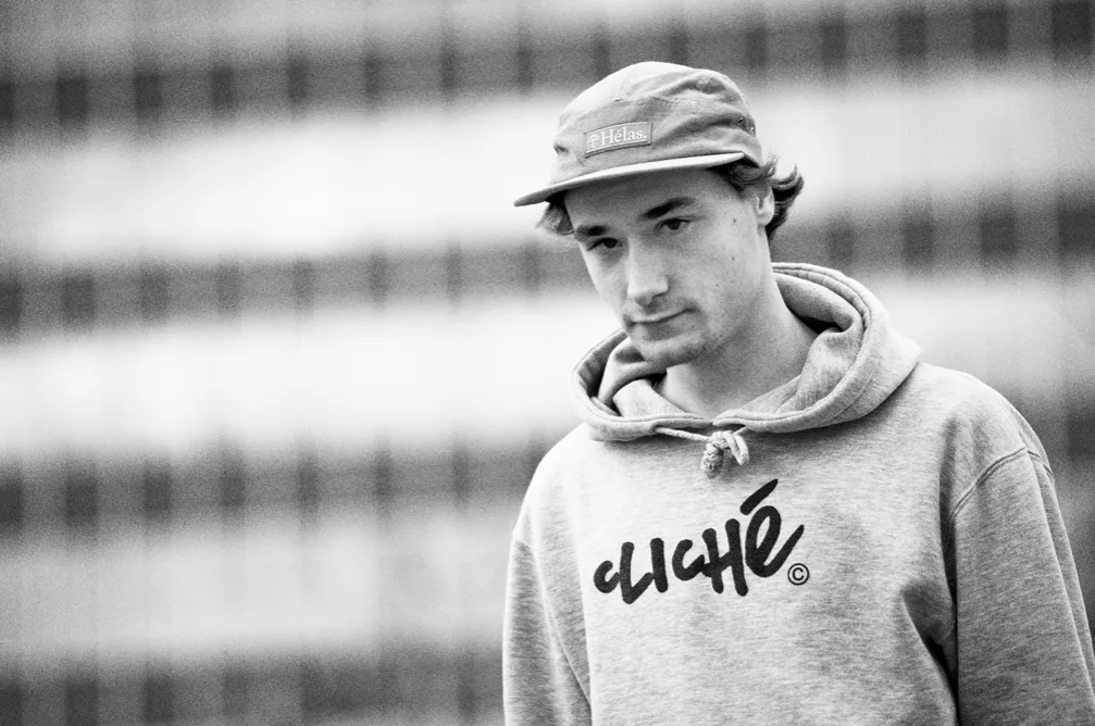 Flo Mirtain se va de DVS a New Balance