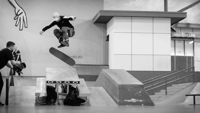 SUPRA patina el park de The Berrics