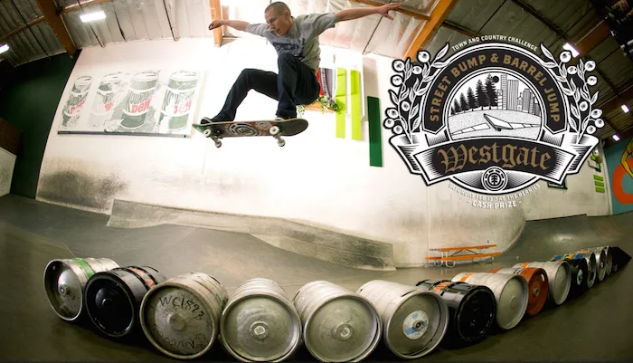Brandon Westgate, probador del Barrel Jump de The Berrics