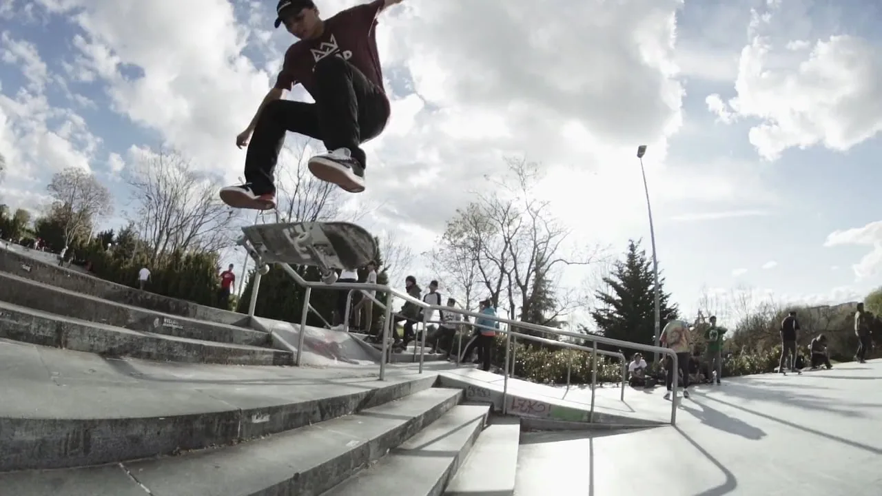 NOMAD Skateboards: Demo en Plaza Tetuán (Vídeo)