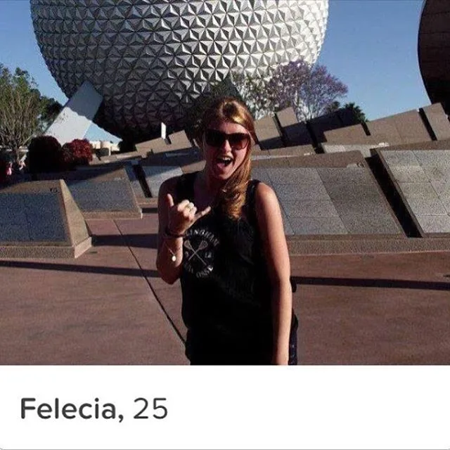Buscando spots en Tinder para 'lo que surja'