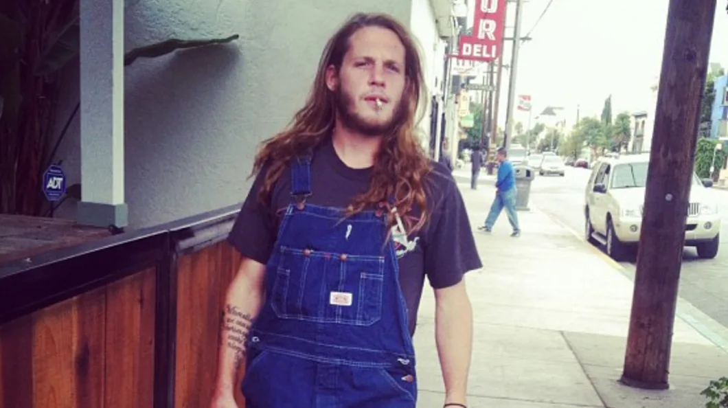 Jon Dickson ficha por Emerica