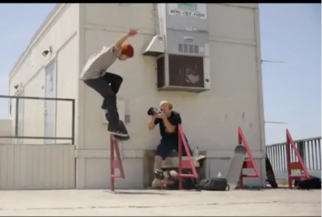 HOUSE OF HAMMERS - WHATS A GUY GOTTA DO?! TONY KARR 